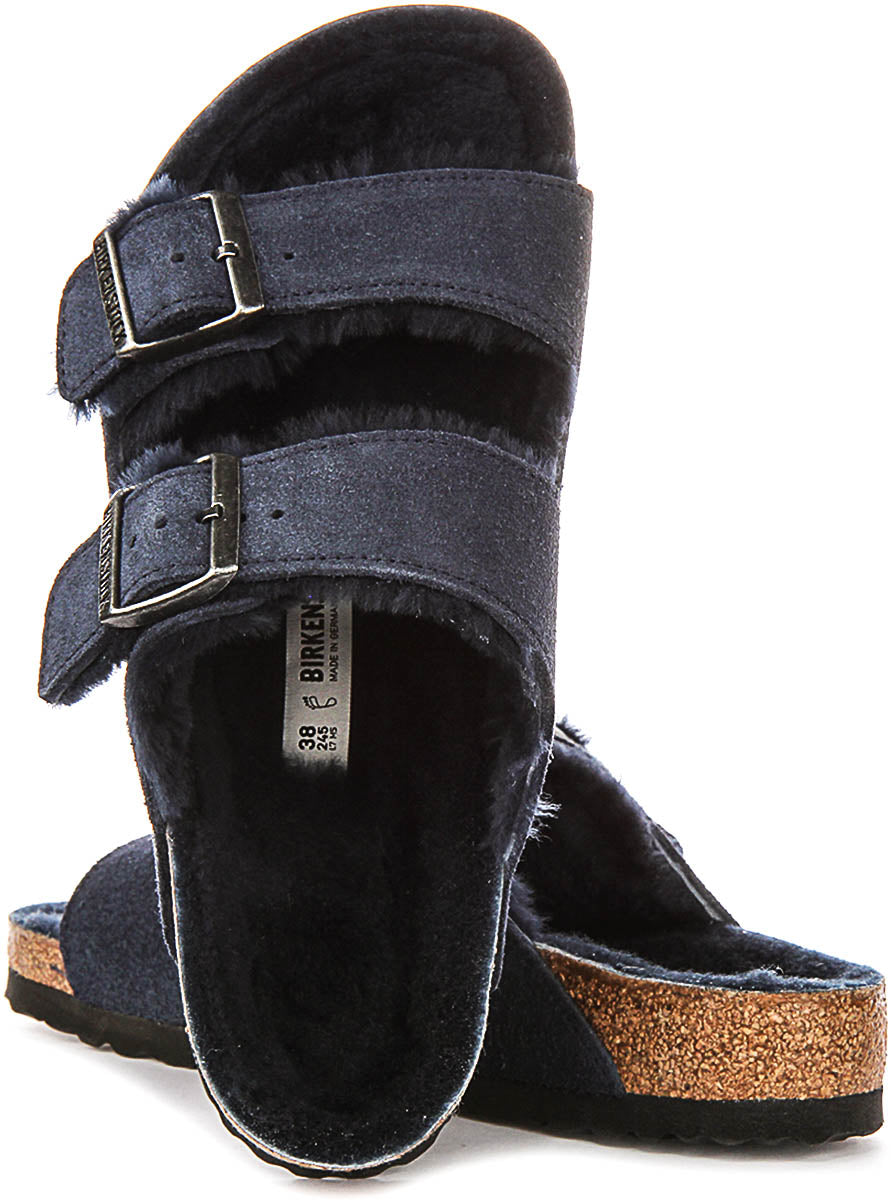 Birkenstock Arizona-sandalen | marineblauw suède met voering van lamsvacht voor dames – normale pasvorm